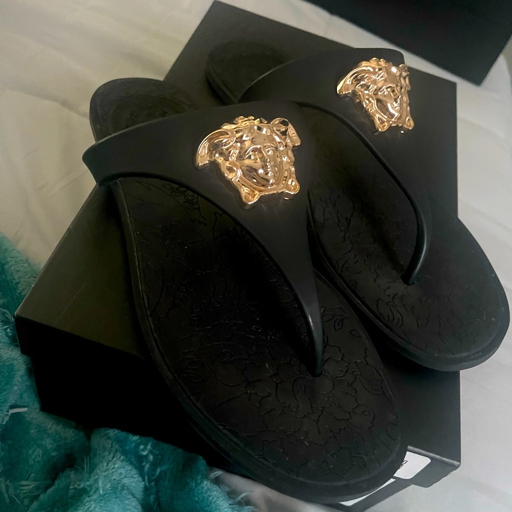 Versace thong sandals no box black and authentic